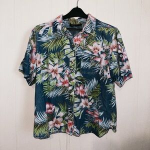 Fun floral Hawaiian-like button up shirt